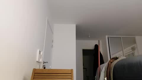 Snapshot of softndwear chatting on 17, 12, 2024 SOFT online show from 17, 12, 2024