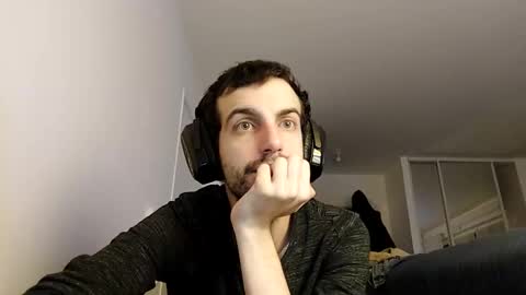 Snapshot of softndwear chatting on 3, 1, 2025 SOFT online show from 3, 1, 2025