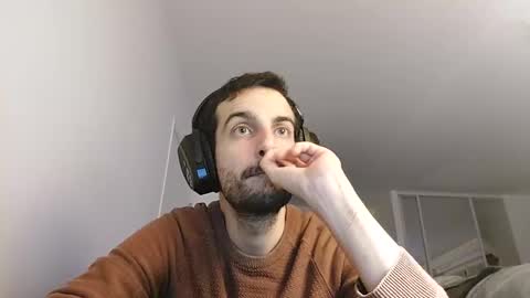 Snapshot of softndwear chatting on 5, 2, 2025 SOFT online show from 5, 2, 2025