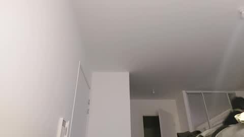 Snapshot of softndwear chatting on 6, 2, 2025 SOFT online show from 6, 2, 2025