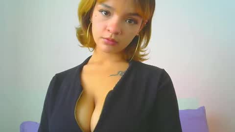 softy19 online show from 19, 12, 2025