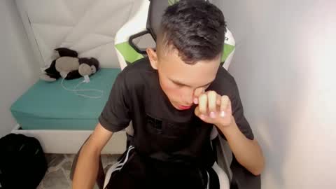 ESTEBAN online show from 27, 5, 2026
