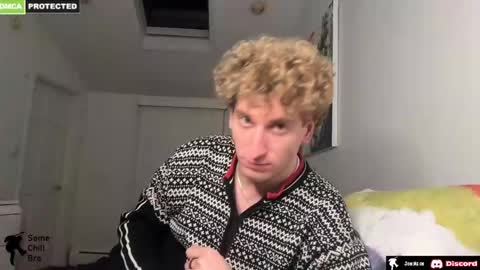 Snapshot of somechillbro chatting on 19, 2, 2025 Evan online show from 19, 2, 2025