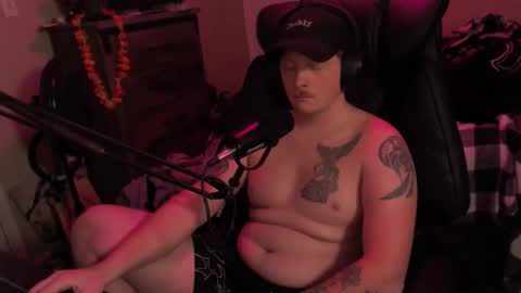 Snapshot of somethinqfunny chatting on 16, 3, 2026 Lover Boi online show from 16, 3, 2026