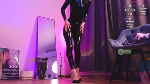 Sonia online show from 4, 2, 2025