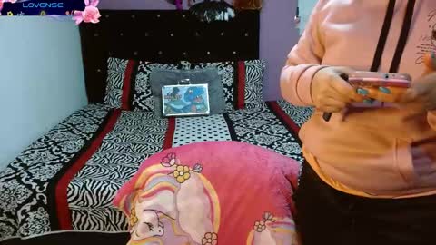 Snapshot of soniafuckboobs chatting on 24, 1, 2025 soniafuckboobs online show from 24, 1, 2025