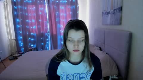 Snapshot of soninex chatting on 5, 2, 2025 SoniNex online show from 5, 2, 2025