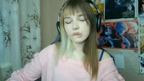 Snapshot of sonwosick chatting on 4, 6, 2026 Mila online show from 4, 6, 2026
