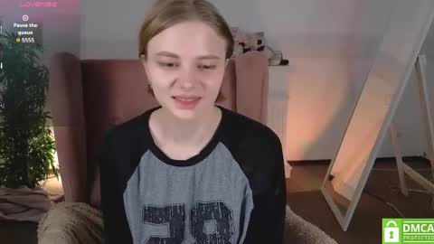 Snapshot of sookonstellita chatting on 20, 5, 2026 Litta online show from 20, 5, 2026