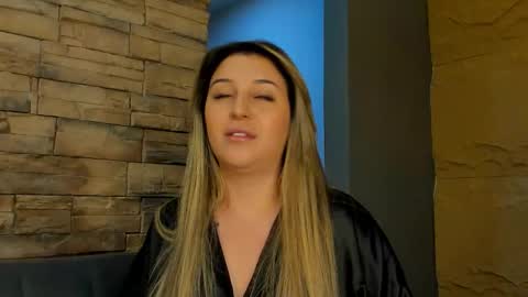 Snapshot of sophia_dior1 chatting on 9, 10, 2025 Sophia online show from 9, 10, 2025