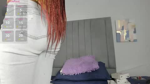 sophia_ebony___ online show from 8, 4, 2026