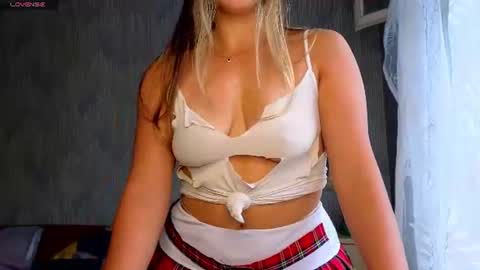 Snapshot of sophia_euphoria chatting on 20, 7, 2026 Sophia online show from 20, 7, 2026