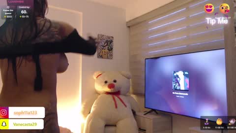 Sophia Carson online show from 28, 1, 2025