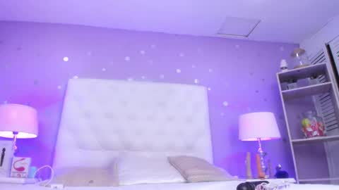 Sophia  online show from 13, 2, 2025