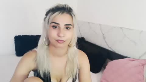 Sophiaa online show from 5, 7, 2026
