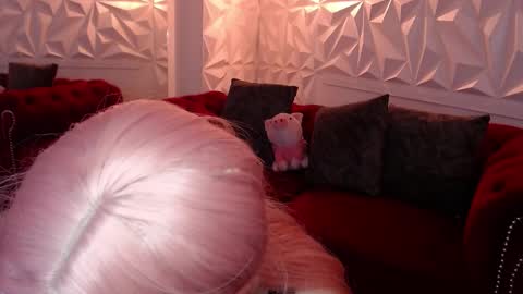 Sophi  online show from 5, 3, 2026