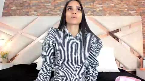 Sophia Paris online show from 10, 9, 2025