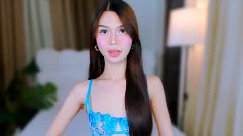 Snapshot of sophiaarmani chatting on 11, 3, 2025 sophiaarmani online show from 11, 3, 2025