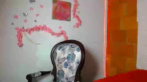 Snapshot of sophiadazza666 chatting on 15, 10, 2025 sophia online show from 15, 10, 2025