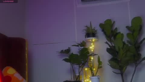 Snapshot of sophialaxx chatting on 22, 4, 2026 Sophia online show from 22, 4, 2026
