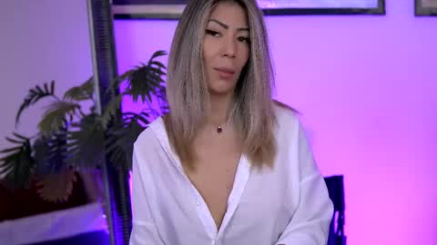 Snapshot of sophiapotts chatting on 27, 5, 2026 Sophie online show from 27, 5, 2026