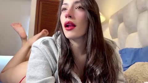 sophiarommie online show from 15, 3, 2026