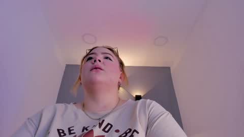 Snapshot of sophiarossee chatting on 8, 1, 2025 Sofi online show from 8, 1, 2025