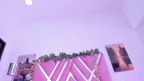 Sophia Salazar online show from 21, 11, 2025