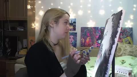 Snapshot of sophiasonata chatting on 4, 12, 2024 SophiaSonata online show from 4, 12, 2024