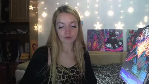 Snapshot of sophiasonata chatting on 13, 12, 2024 SophiaSonata online show from 13, 12, 2024