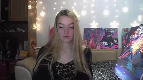 Snapshot of sophiasonata chatting on 14, 12, 2024 SophiaSonata online show from 14, 12, 2024