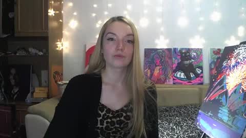 Snapshot of sophiasonata chatting on 14, 12, 2024 SophiaSonata online show from 14, 12, 2024