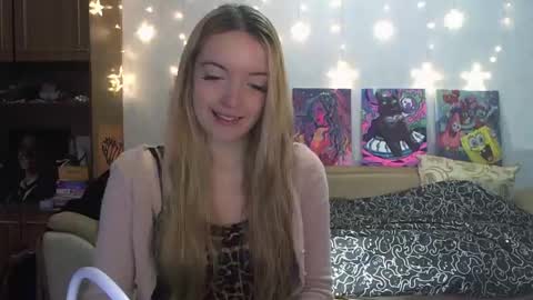 Snapshot of sophiasonata chatting on 8, 1, 2025 SophiaSonata online show from 8, 1, 2025