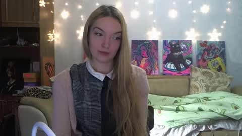 Snapshot of sophiasonata chatting on 13, 1, 2025 SophiaSonata online show from 13, 1, 2025