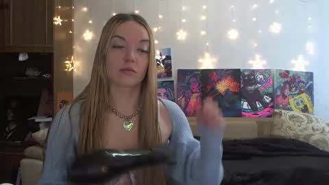 Snapshot of sophiasonata chatting on 8, 2, 2025 SophiaSonata online show from 8, 2, 2025