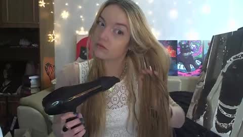 Snapshot of sophiasonata chatting on 16, 2, 2025 SophiaSonata online show from 16, 2, 2025