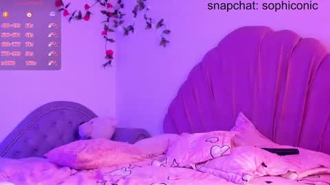 Snapshot of sophiconic_cb chatting on 27, 2, 2025 Clara sophia online show from 27, 2, 2025