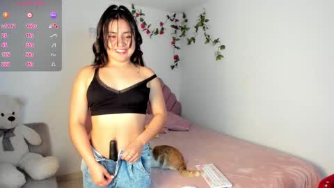 Snapshot of sophiconic_cb chatting on 11, 9, 2025 Clara sophia online show from 11, 9, 2025