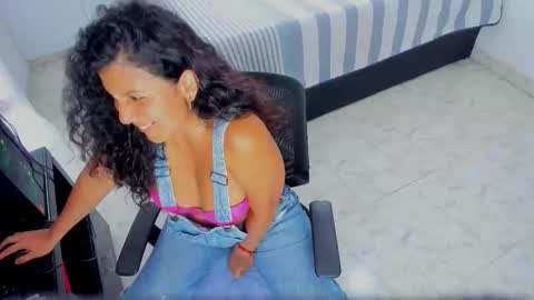 Sophia  online show from 2, 11, 2025