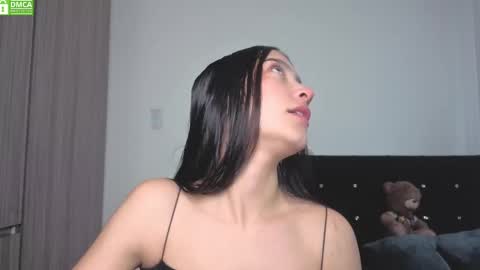 Snapshot of sophie_bbs chatting on 3, 10, 2025 Sophie online show from 3, 10, 2025