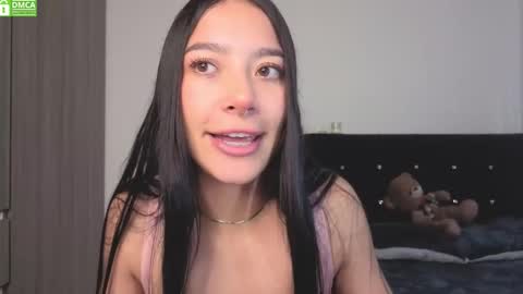Snapshot of sophie_bbs chatting on 8, 10, 2025 Sophie online show from 8, 10, 2025