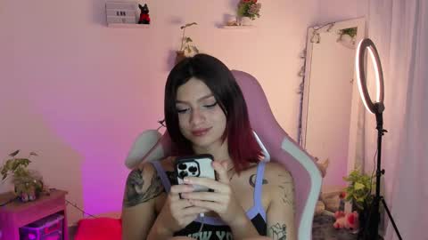 Snapshot of sophie_dolly_ chatting on 16, 1, 2025 sophie doll online show from 16, 1, 2025