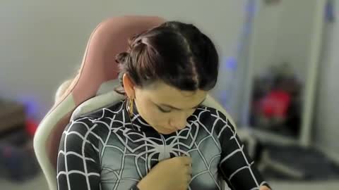 Snapshot of sophie_dolly_ chatting on 8, 3, 2025 sophie doll online show from 8, 3, 2025