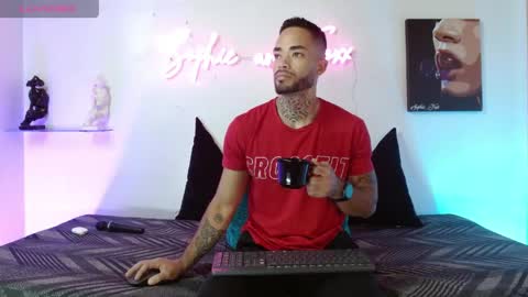 SOPHIE - FOXX online show from 21, 4, 2026