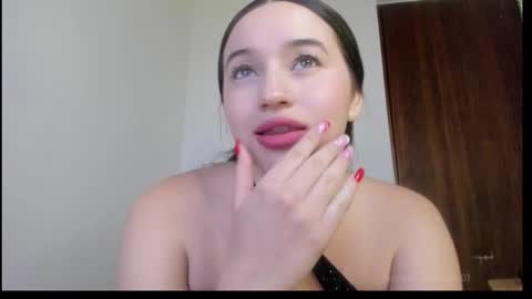 Snapshot of sophie_spencer1 chatting on 1, 10, 2025 sophie_spencer1 online show from 1, 10, 2025