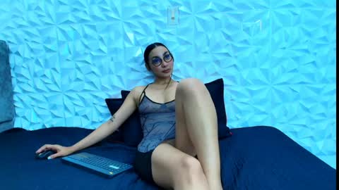 sophie_willow online show from 18, 4, 2026