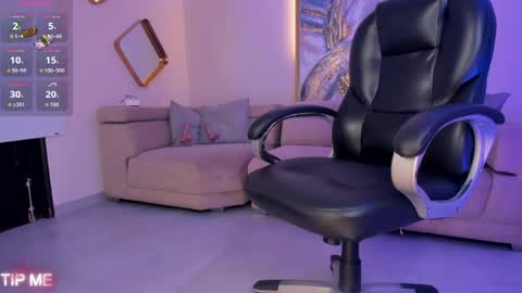Snapshot of sophiebarnett_ chatting on 25, 4, 2026 Sophie online show from 25, 4, 2026