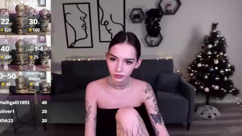 Snapshot of sophiecherrie chatting on 12, 12, 2024 Sophie online show from 12, 12, 2024