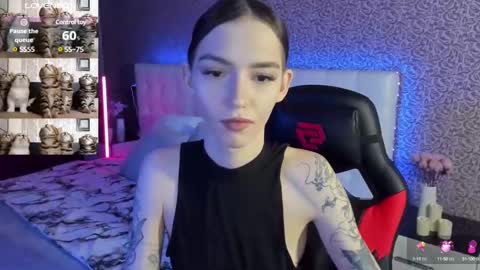 Snapshot of sophiecherrie chatting on 4, 2, 2025 Sophie online show from 4, 2, 2025