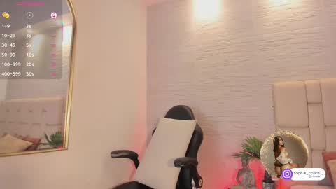 Snapshot of sophiecollins_1 chatting on 11, 9, 2025 Sophie online show from 11, 9, 2025